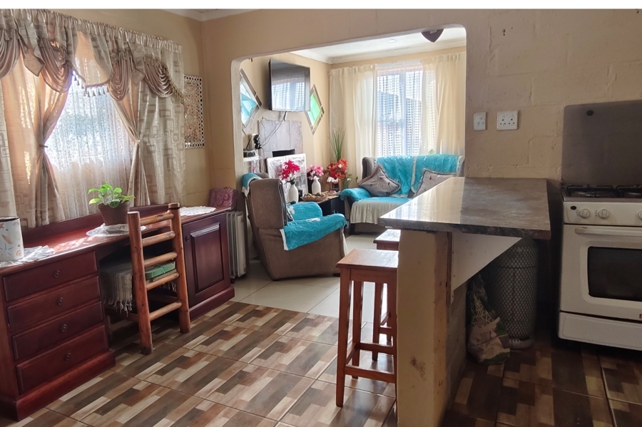 3 Bedroom Property for Sale in Pacaltsdorp Western Cape